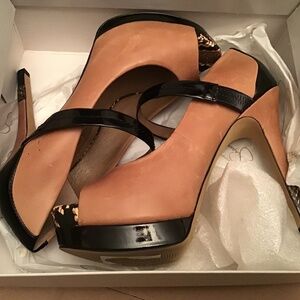 4 Inch Heels Jessica Simpson Tan/Black/Snakeskin Pattern 7.5 M